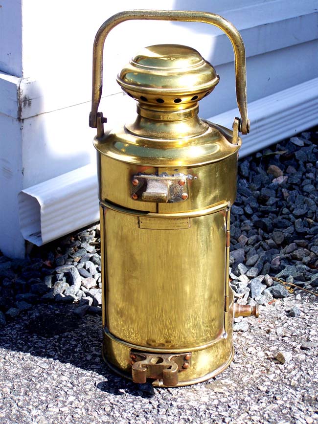 A Fine All Brass Ship's Bulkhead Lamp signed 'Robert Findlay Marine Lamps, Brooklyn, N.Y., ' circa 1915 — image 2